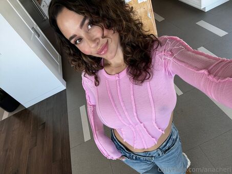 Anacheri Nude Leaks OnlyFans  – Leaked Models