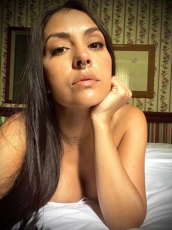 Babi Lins Nude Leaks OnlyFans Photo 5