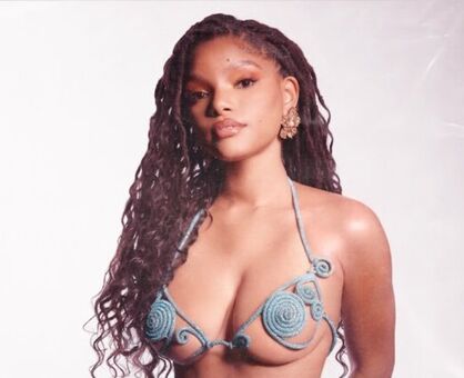Halle Bailey / Little Mermaid / chloebaileyyy / hallebailey Nude Leaks OnlyFans  – Leaked Models
