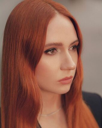 Karen Gillan Nude Leaks OnlyFans Photo 82