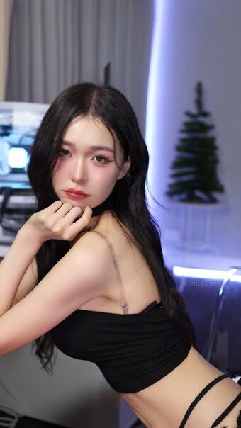 Meriol Chan Nude Leaks OnlyFans Photo 67