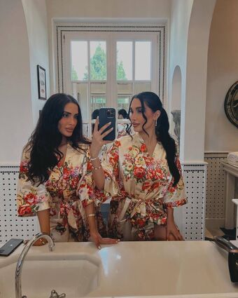 Nina & Diana Parsijani Nude Leaks OnlyFans Photo 3