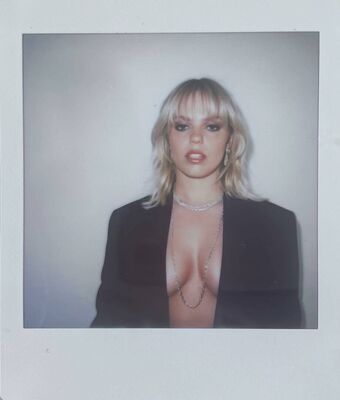 Renee Rapp / reneerapp Nude Leaks OnlyFans  – Leaked Models