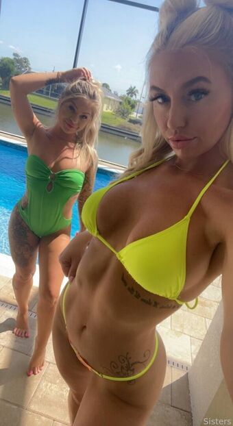 Sisters Nude Leaks OnlyFans Photo 12