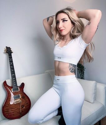 Sophie Burrell Nude Leaks OnlyFans Photo 6