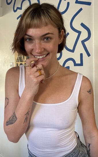 Violett Beane Nude Leaks OnlyFans Photo 19