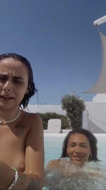 Wavyute Nude Leaks OnlyFans Photo 9