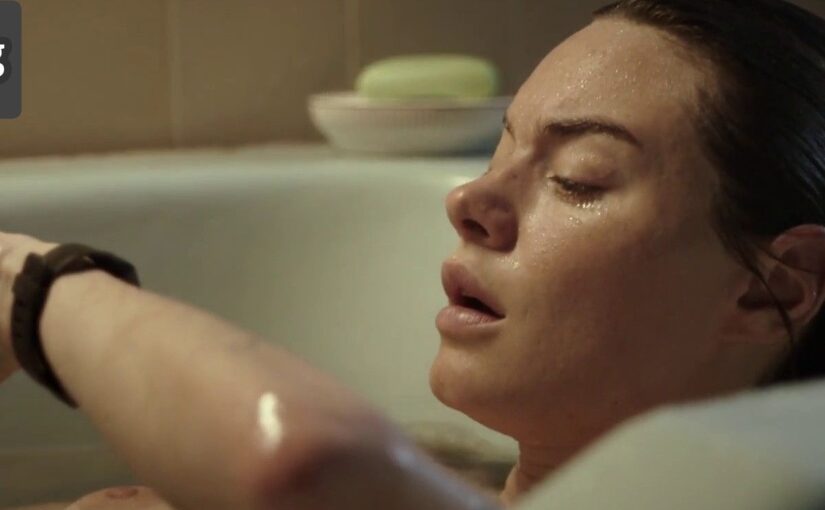 Camille Rowe Nude & Sexy (8 Pics)