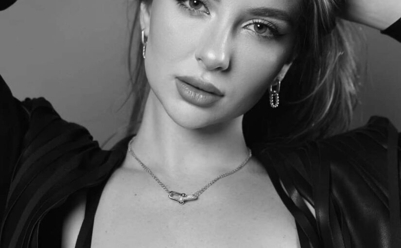 Anastasia Rine Sexy (9 Photos)