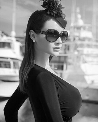 Alina Lewis Nude Leaks OnlyFans Photo 18