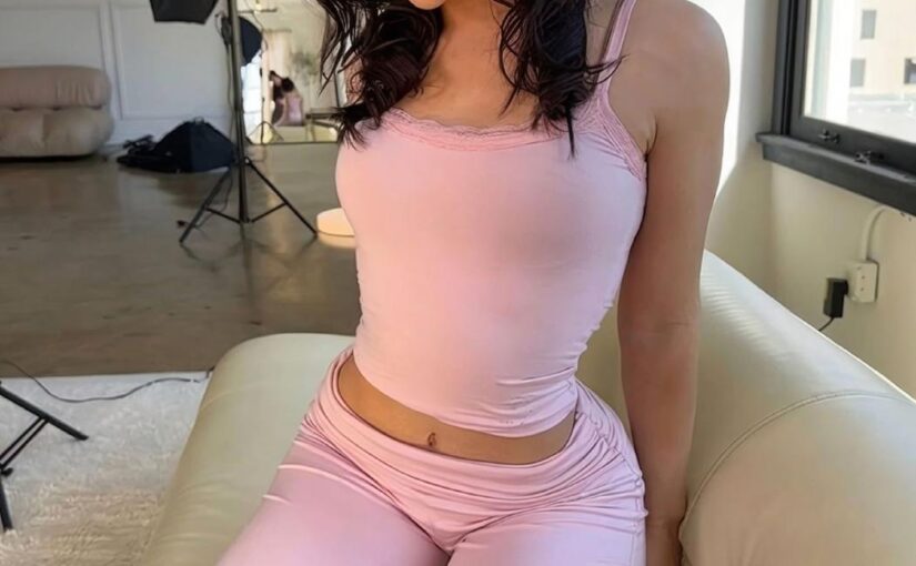 Andrea Botez Sexy Tight Pink Outfit Set Leaked – Influencers GoneWild