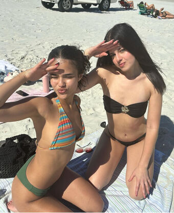 Becaguava Nude Leaks OnlyFans  – Leaked Models