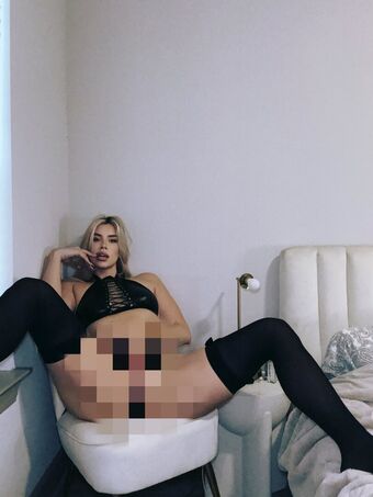 chelsyalondon Nude Leaks OnlyFans Photo 1