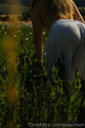 dewvixen / dezvixen Nude Leaks OnlyFans  – Leaked Models