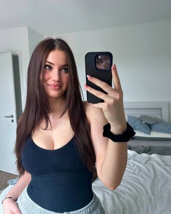 Faye / Faye.sxh / Fayesxh / faye_sxh Nude Leaks OnlyFans  – Leaked Models