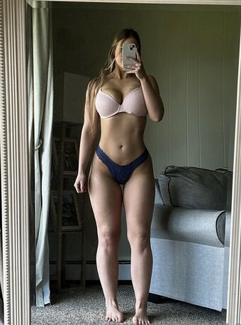 fitlifewith.em Nude Leaks OnlyFans Photo 5