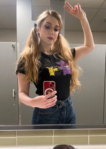 gaming disorder pawg / hideokojima / roun_sa_ville Nude Leaks OnlyFans  – Leaked Models