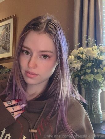 grapeslikethefruit Nude Leaks OnlyFans Photo 12