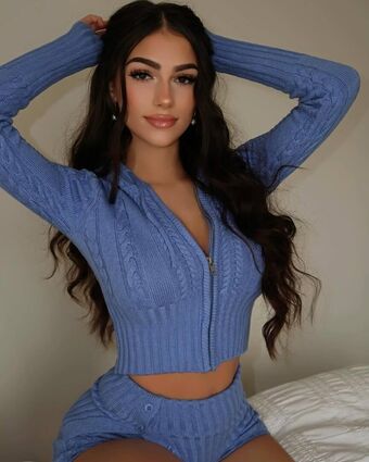 Julia-merekoulias Nude Leaks OnlyFans Photo 59