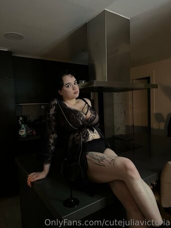 cutejuliavictoria Nude Leaks OnlyFans Photo 17