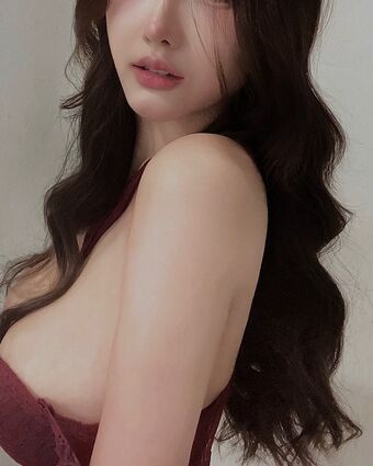 Kanya Bunloed Nude Leaks OnlyFans Photo 2