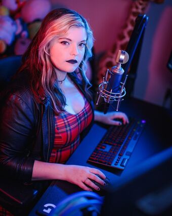 Meg Kaylee Nude Leaks OnlyFans Photo 17