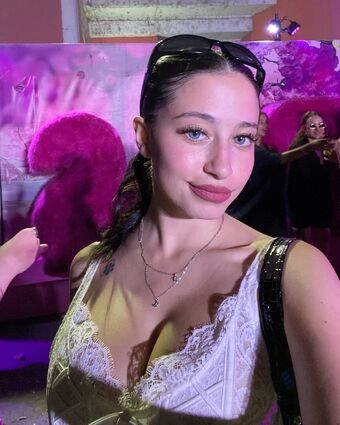 Milagros Seghi Nude Leaks OnlyFans Photo 16