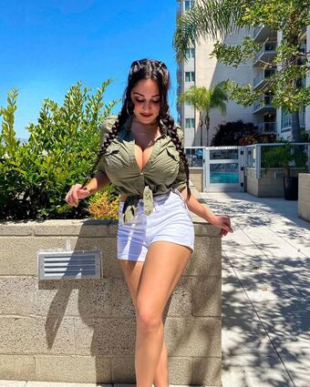 Ponsee Saa Nude Leaks OnlyFans Photo 27