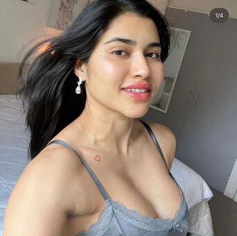 Ravina Patel Nude Leaks OnlyFans Photo 15