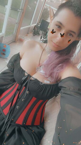 Stoned_on_Sage Nude Leaks OnlyFans Photo 10