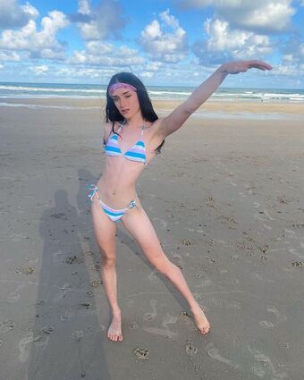 Venus Moorez Nude Leaks OnlyFans Photo 56