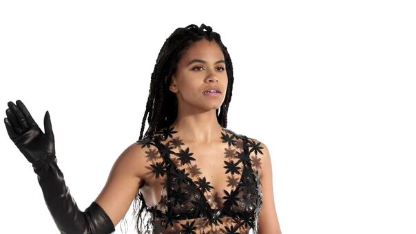 Zazie Beetz Nude Leaks OnlyFans Photo 10