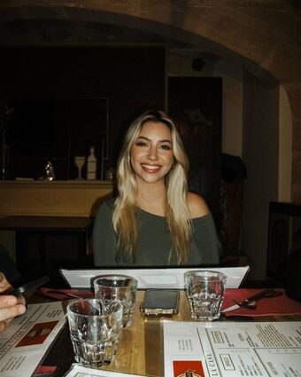 Alice Catarina Nude Leaks OnlyFans Photo 17