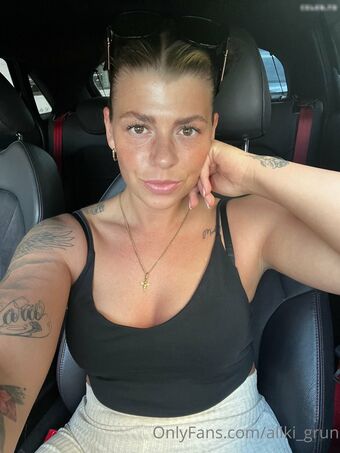 Aliki_grun Nude Leaks OnlyFans Photo 14