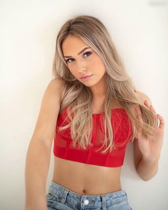 alina / alinabelle / lifewithaliina Nude Leaks OnlyFans  – Leaked Models