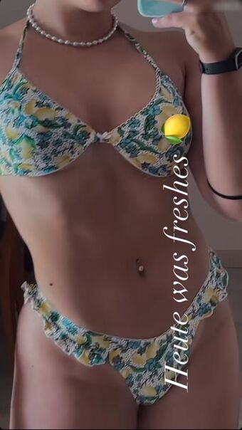 alisa_mach Nude Leaks OnlyFans Photo 22