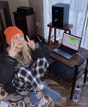 Alison Wonderland Nude Leaks OnlyFans Photo 28