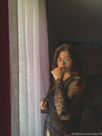 alys18 Nude Leaks OnlyFans Photo 15
