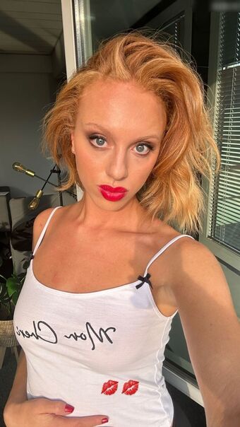 Anna Ermakova Nude Leaks OnlyFans Photo 9