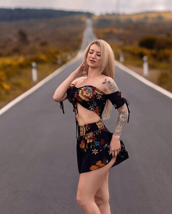 anne.crdn Nude Leaks OnlyFans  – Leaked Models