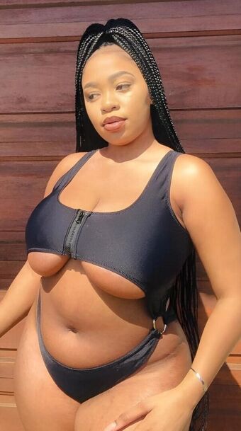 Bassiemok Nude Leaks OnlyFans Photo 4