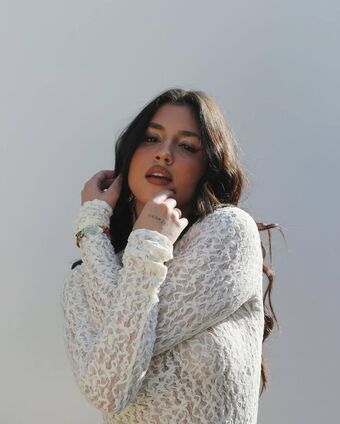 bcarolynaa Nude Leaks OnlyFans  – Leaked Models