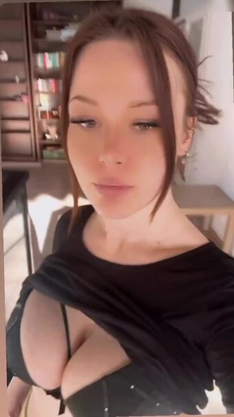 bonny-lang Nude Leaks OnlyFans Photo 9