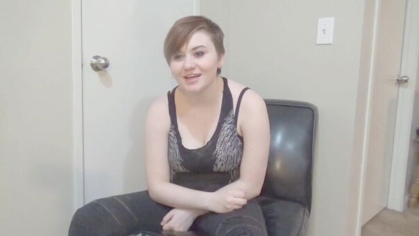 Curvy Elvish Girl Nude Leaks OnlyFans Photo 41