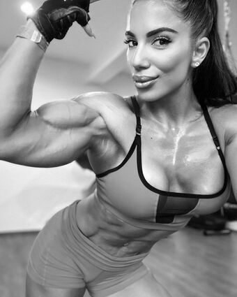 Elisabeta-ionita Nude Leaks OnlyFans Photo 19