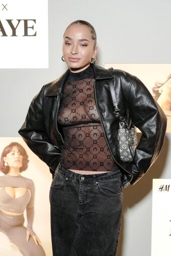 Ella Eyre Nude Leaks OnlyFans Photo 17