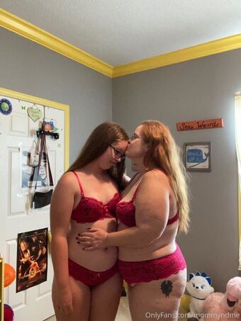 Faith And Courtney Nude Leaks OnlyFans Photo 17