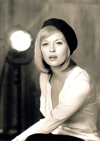 Faye Dunaway Nude Leaks OnlyFans Photo 10