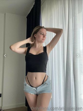 Gewoonalicia Nude Leaks OnlyFans Photo 6