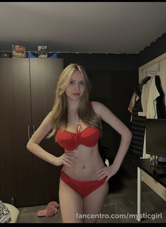 Gewoonalicia / alicialeijten Nude Leaks OnlyFans  – Leaked Models